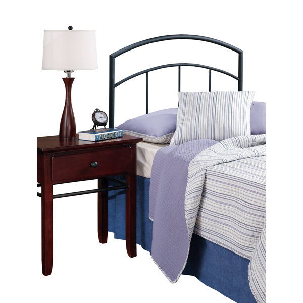 Laurel Foundry Modern Farmhouse Pemberton Heights Metal Headboard